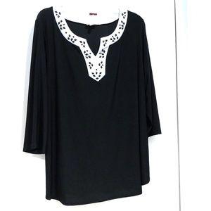 Blouse Tunic Avenue w/black beads Size 18/20